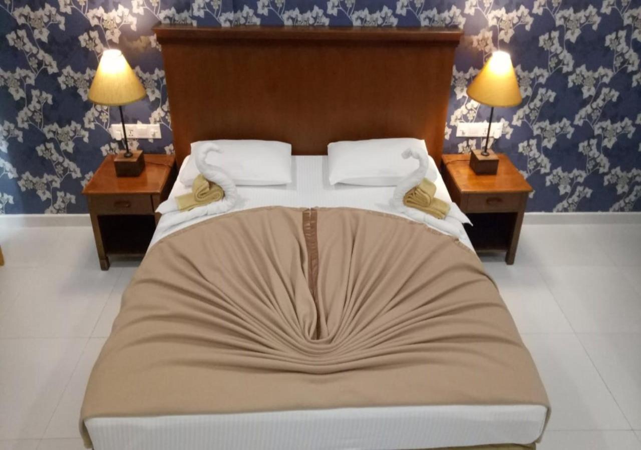 Garden Beach Hotel Калутара Экстерьер фото