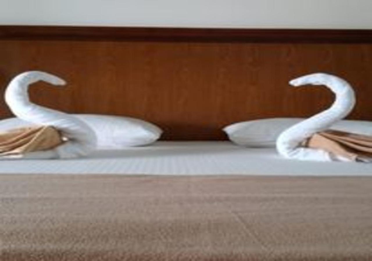 Garden Beach Hotel Калутара Экстерьер фото